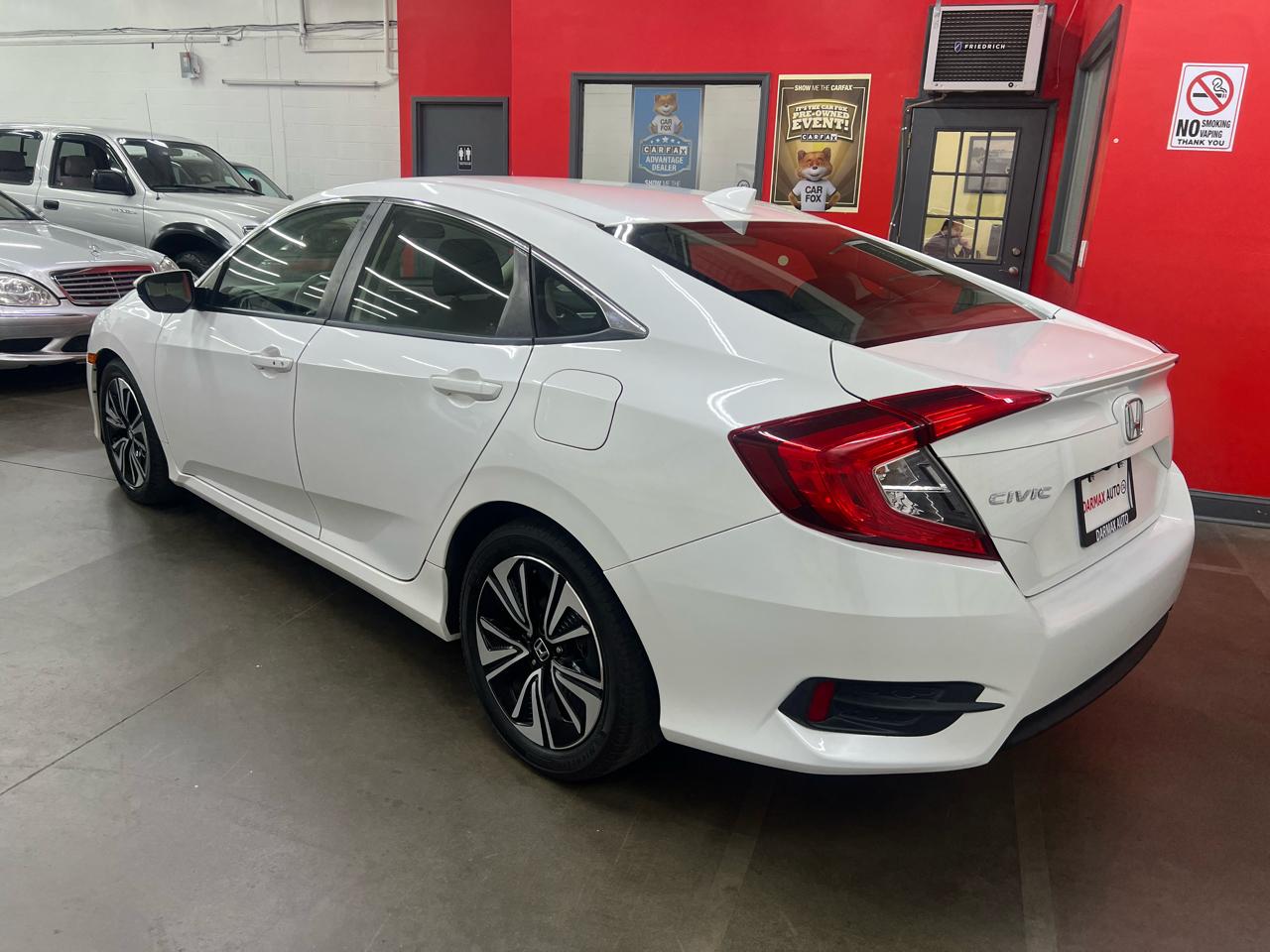 Honda Civic EX-T Sedan CVT 2018