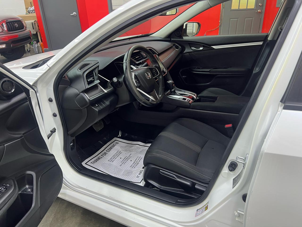 Honda Civic EX-T Sedan CVT 2018