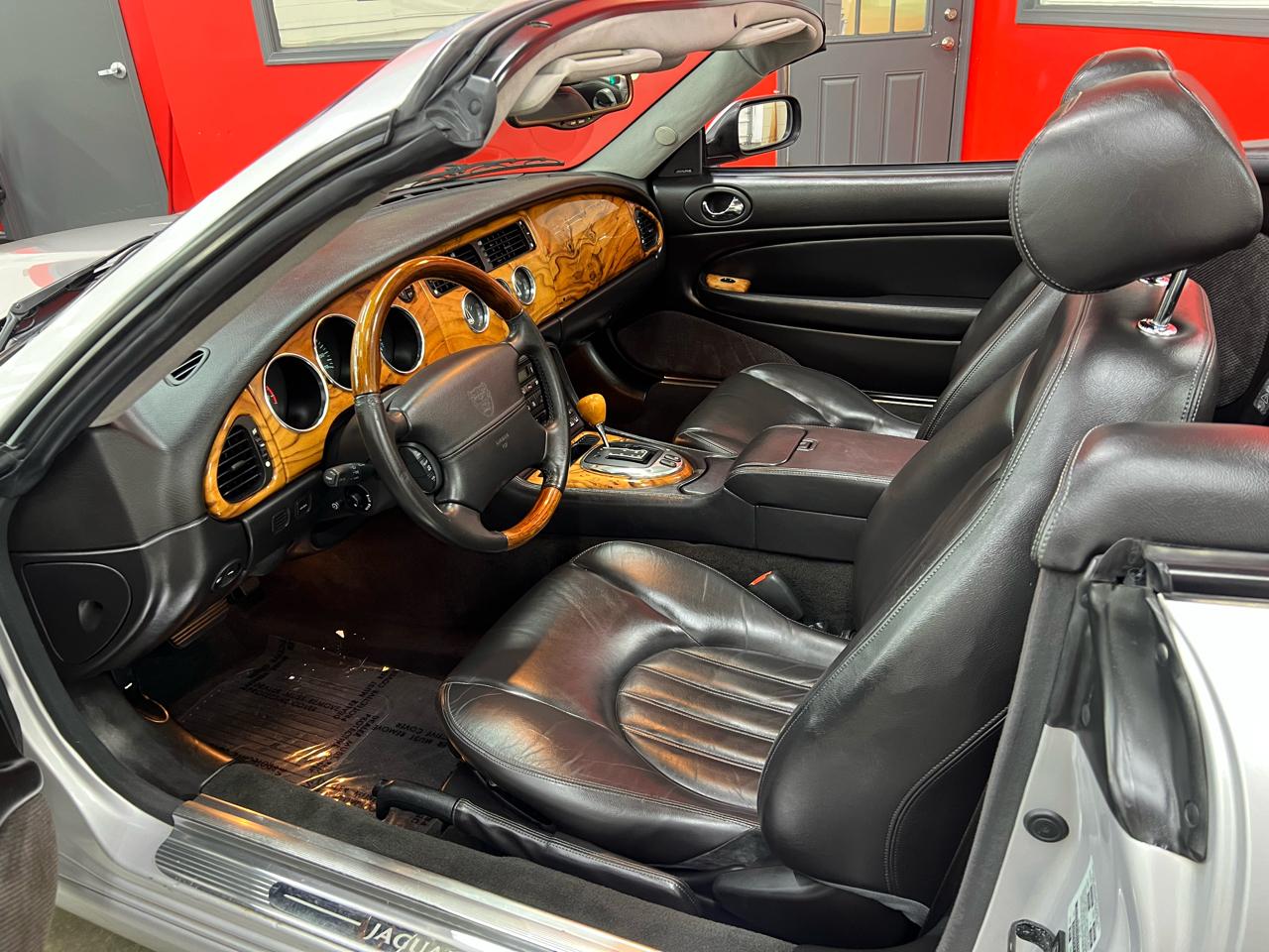 Jaguar XK-Series XK8 Convertible 2006