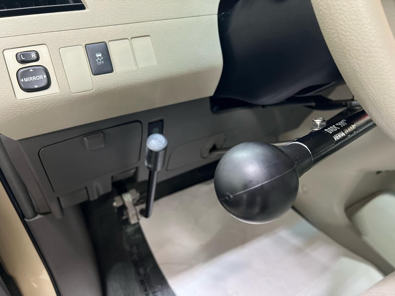 Toyota Sienna  2012