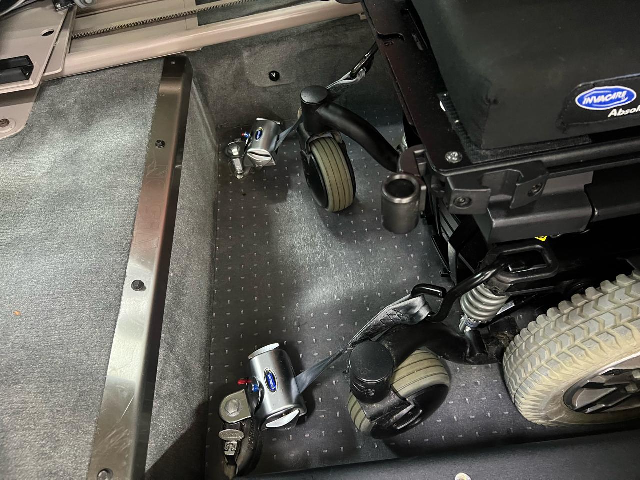 Toyota Sienna  2012