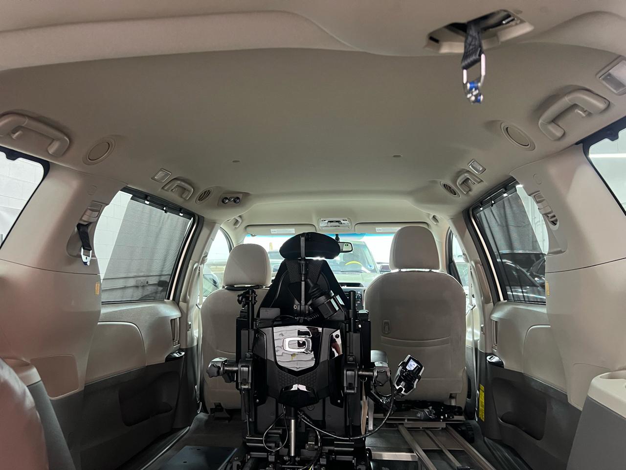 Toyota Sienna  2012