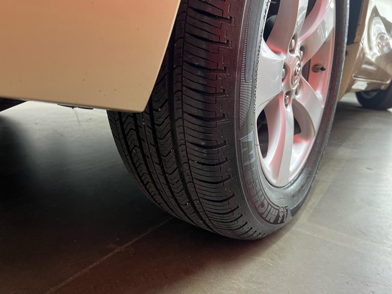 Toyota Sienna  2012