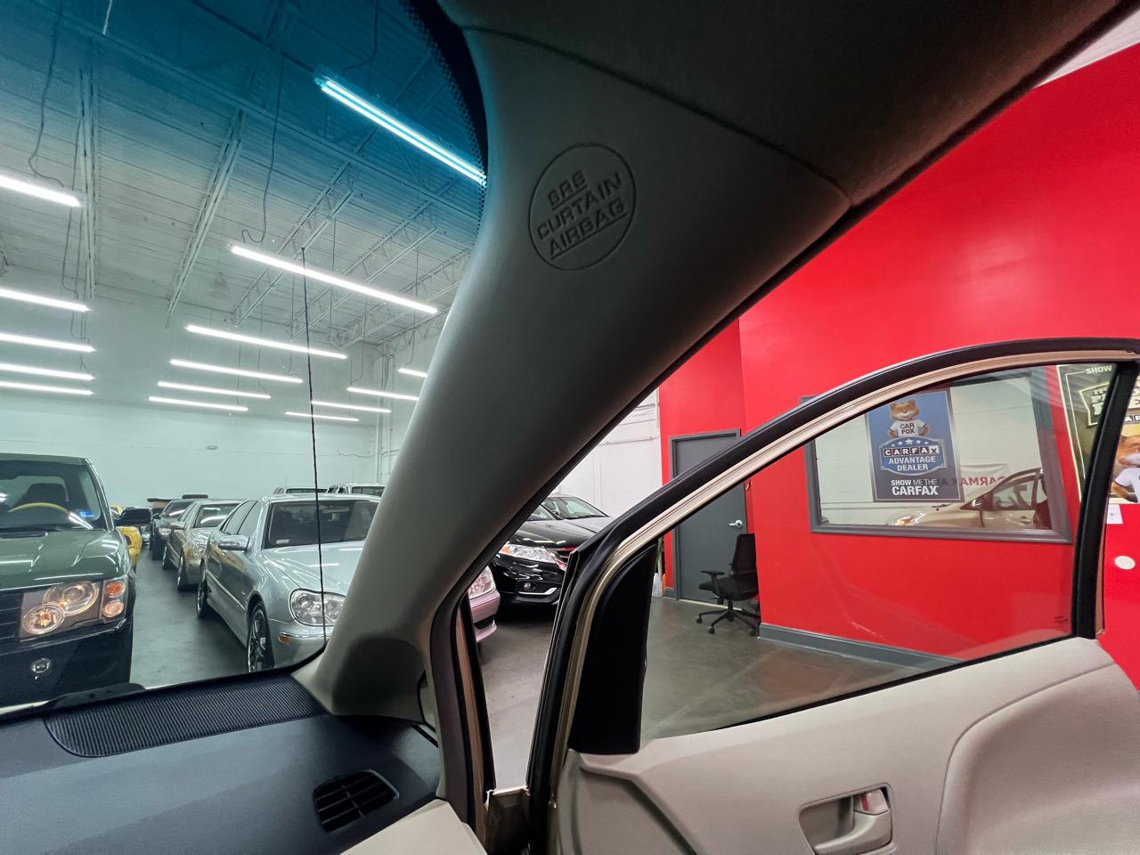 Toyota Sienna  2012