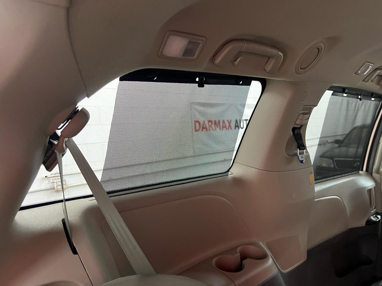 Toyota Sienna  2012