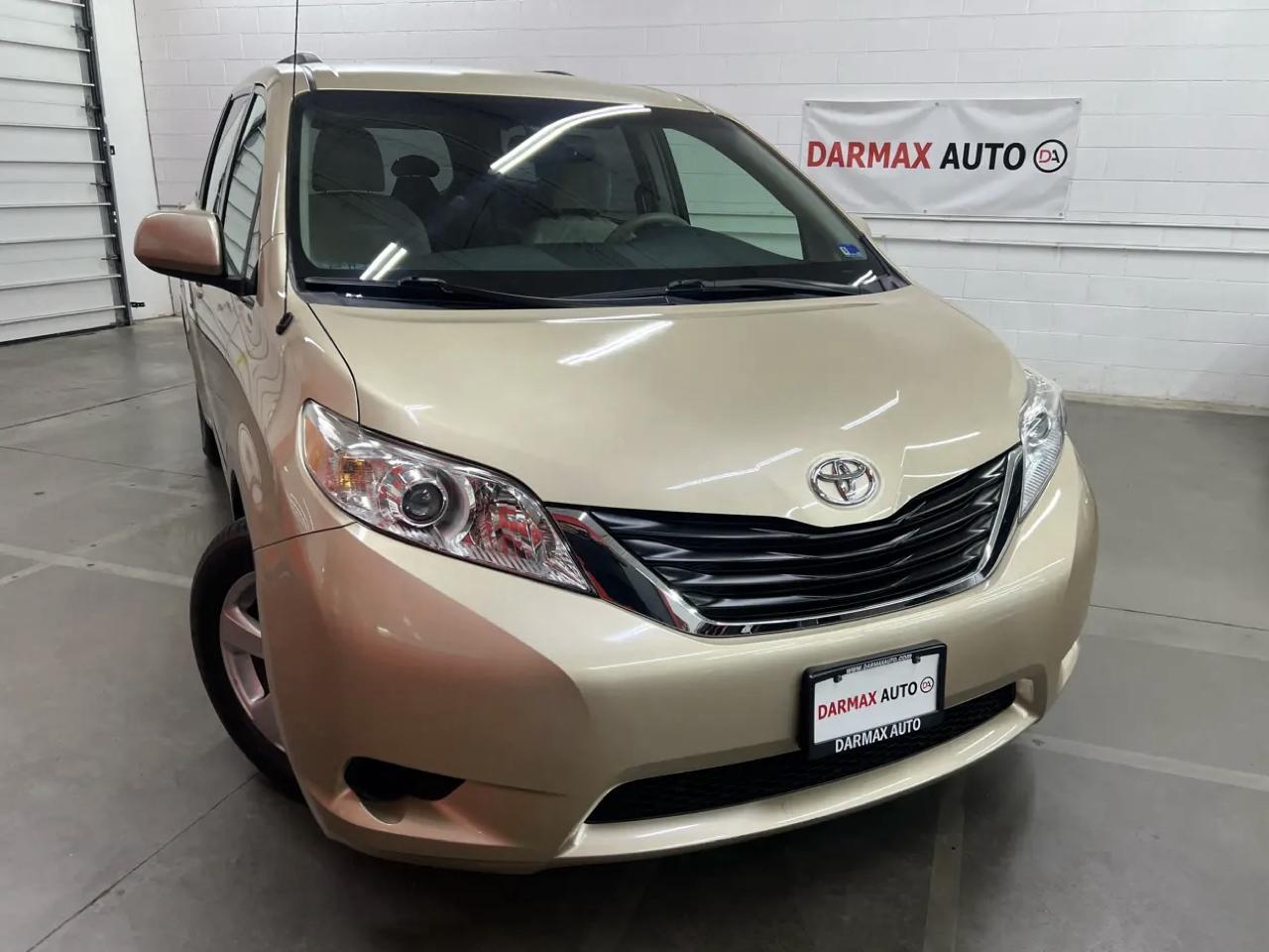 2012 Toyota Sienna LE Mobility Access V6