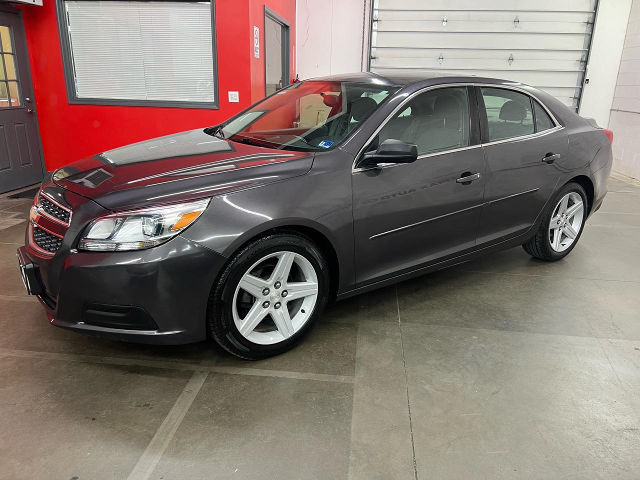 Chevrolet Malibu LS 2013