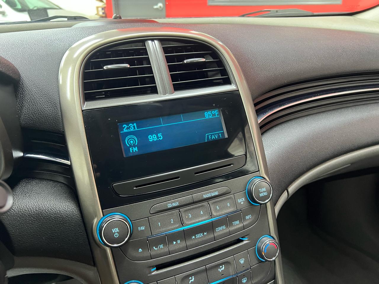 Chevrolet Malibu LS 2013