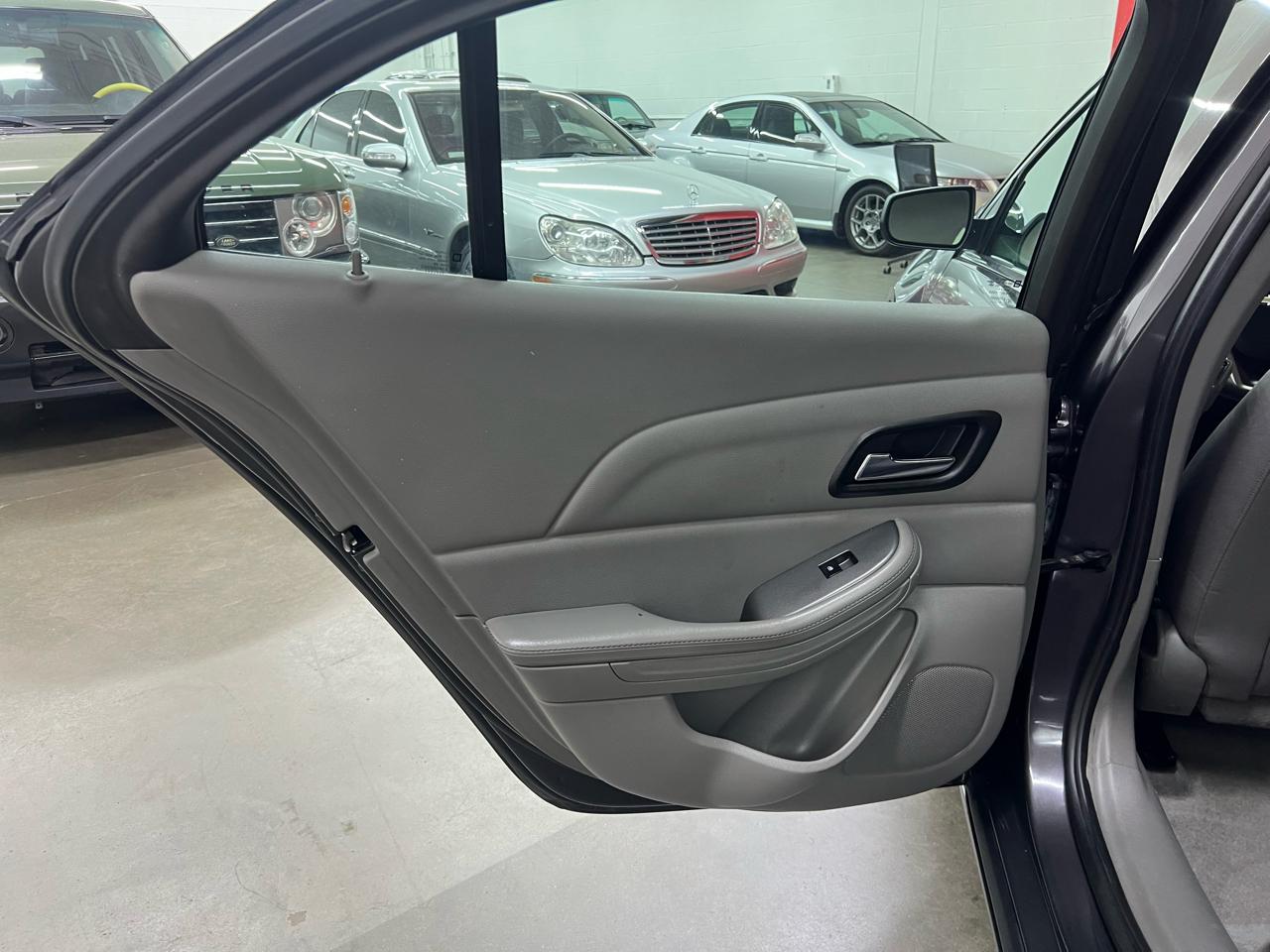 Chevrolet Malibu LS 2013