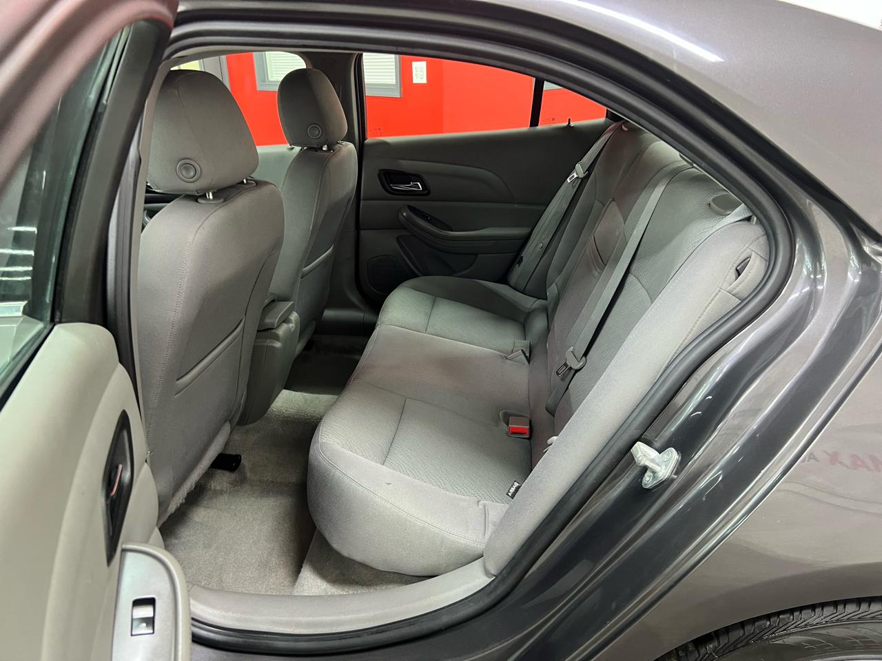 Chevrolet Malibu LS 2013