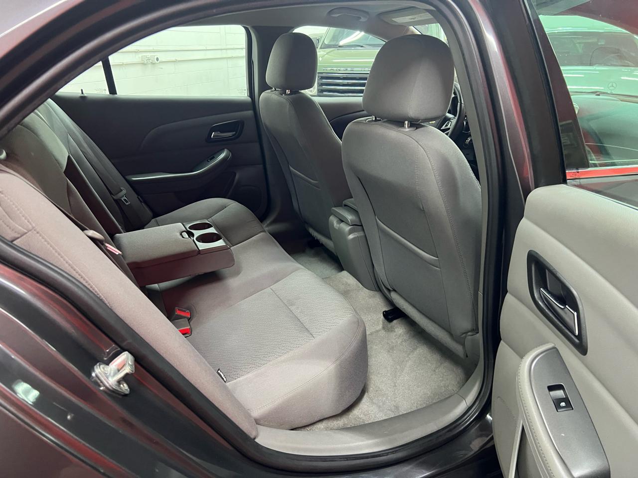 Chevrolet Malibu LS 2013