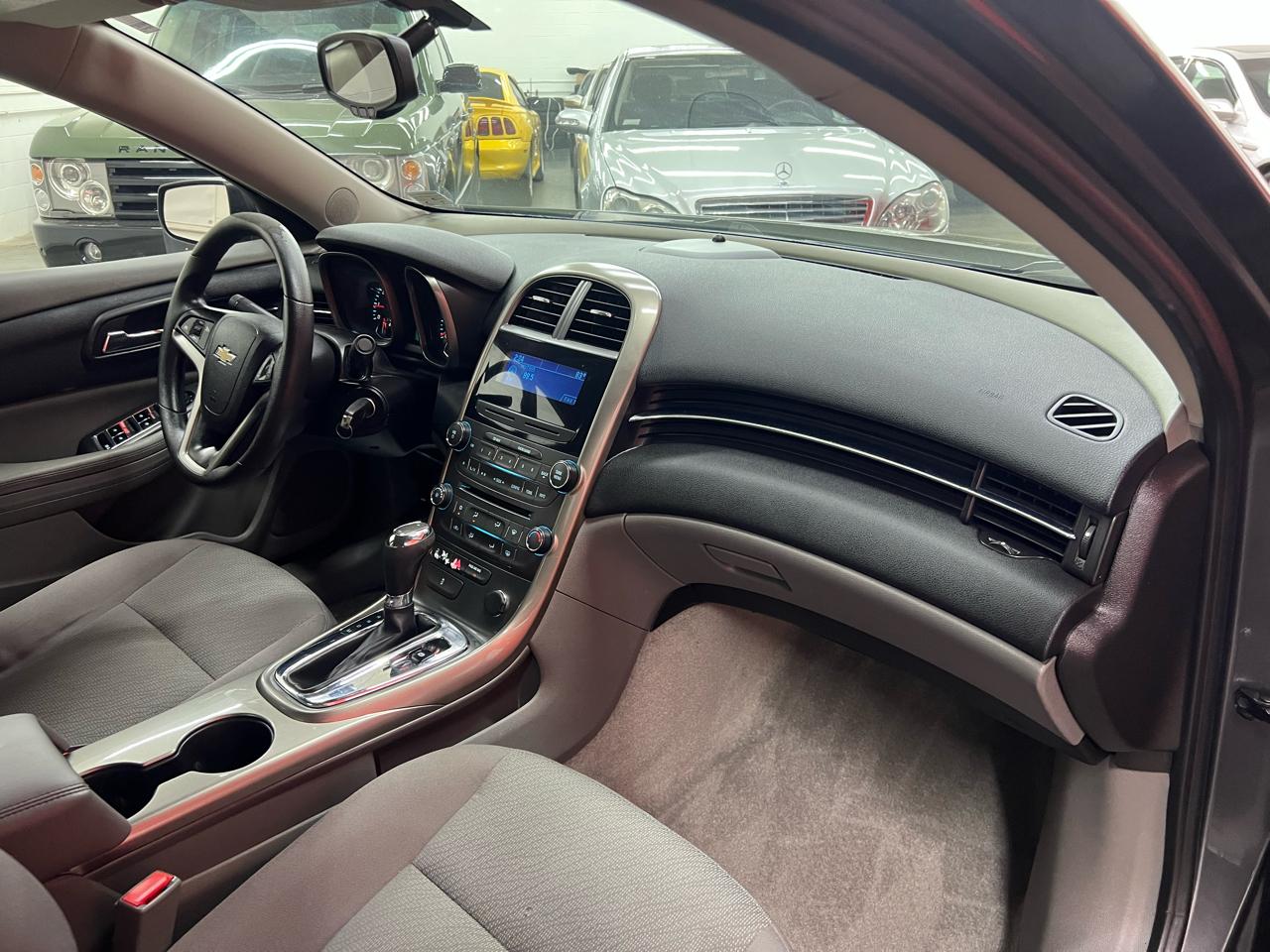 Chevrolet Malibu LS 2013