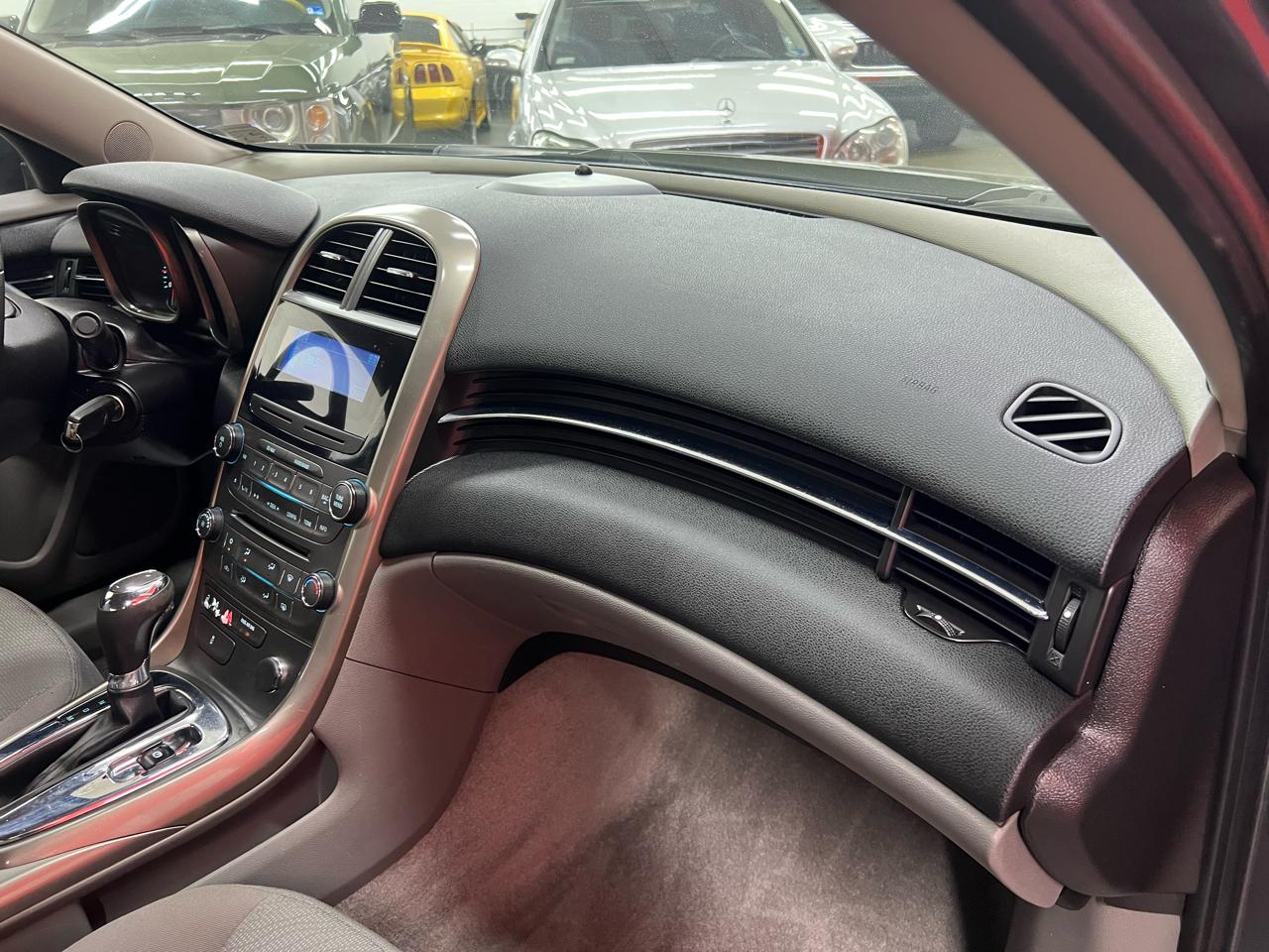 Chevrolet Malibu LS 2013