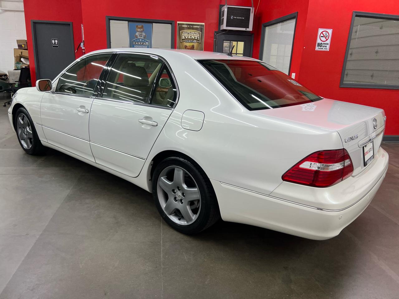 Lexus LS 430 Sedan 2005