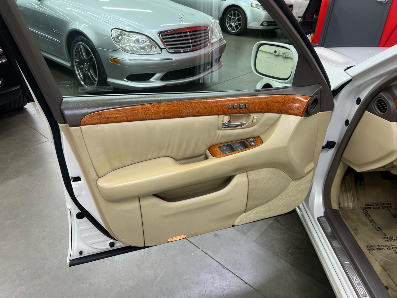 Lexus LS 430 Sedan 2005