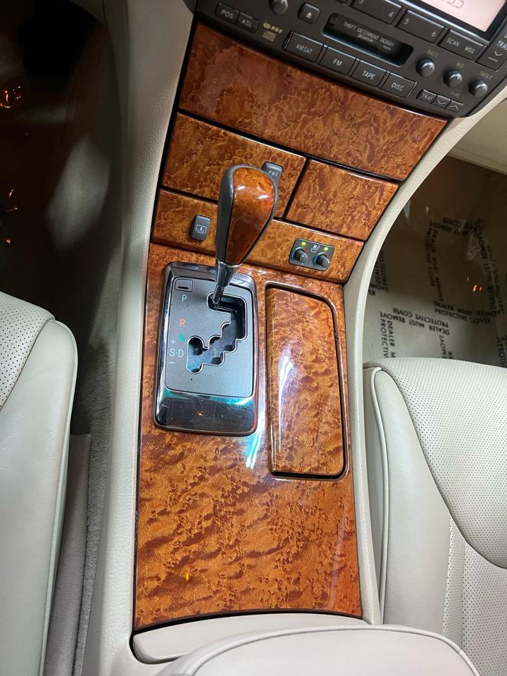Lexus LS 430 Sedan 2005