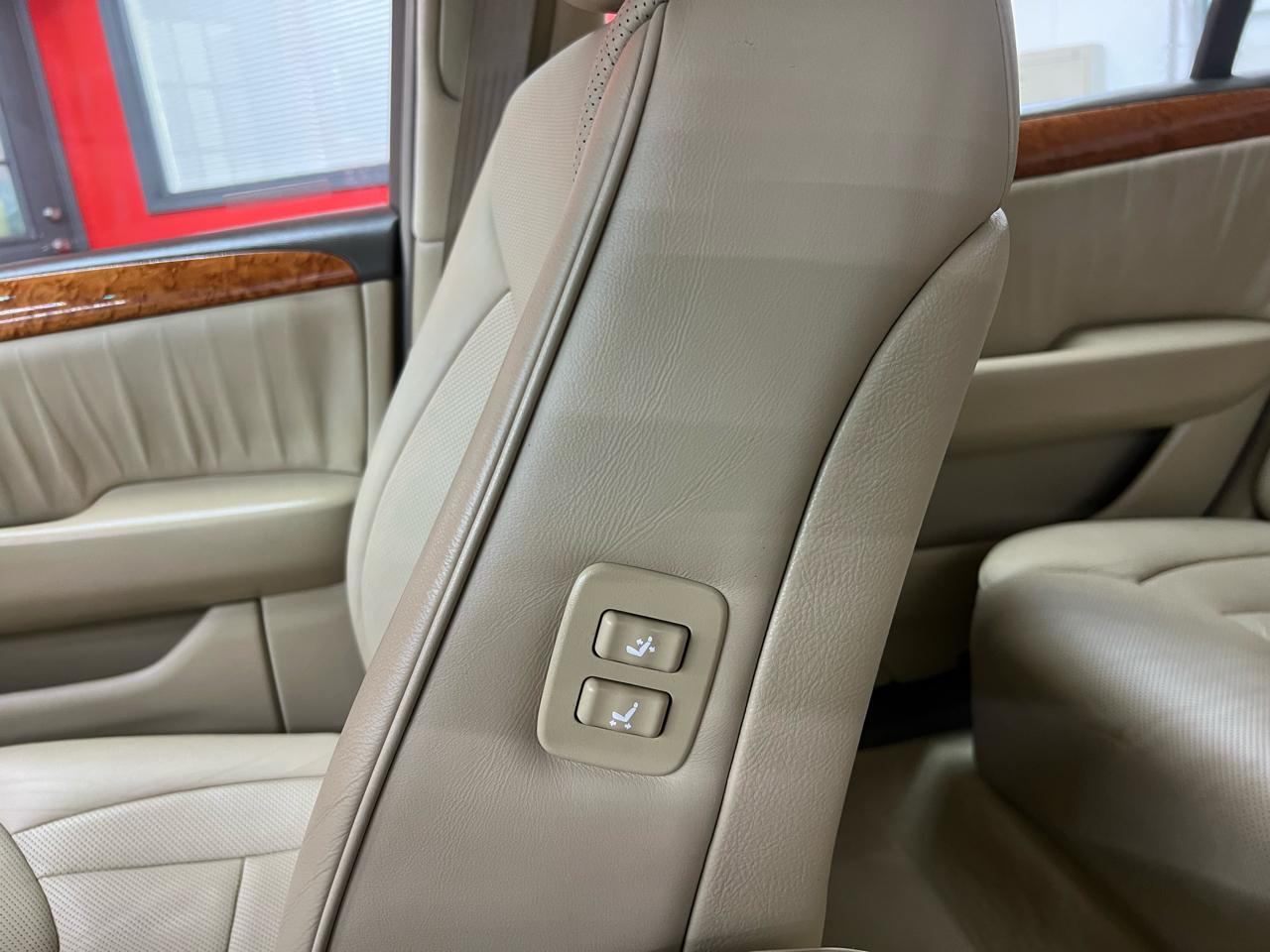 Lexus LS 430 Sedan 2005