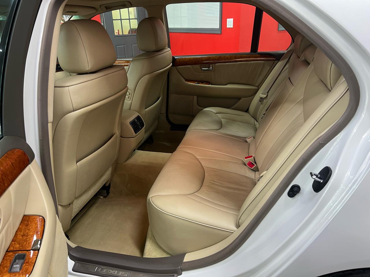Lexus LS 430 Sedan 2005