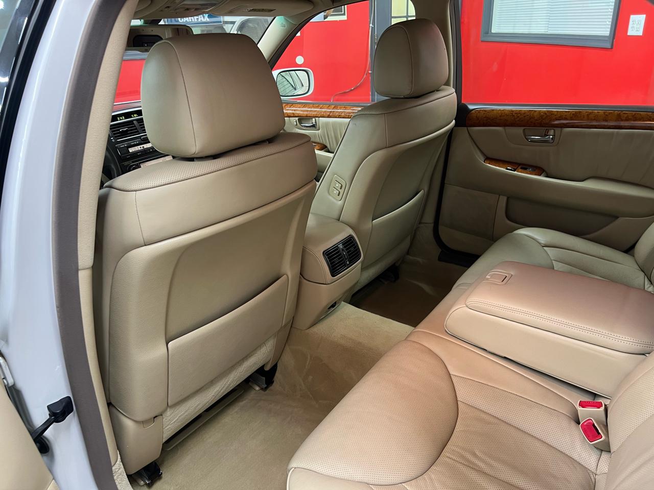 Lexus LS 430 Sedan 2005