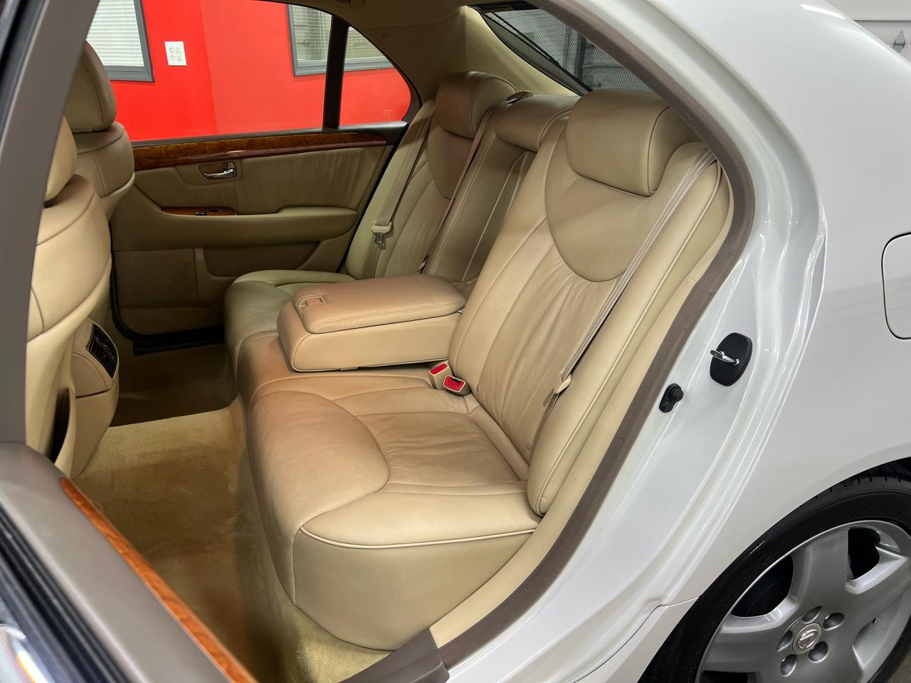 Lexus LS 430 Sedan 2005