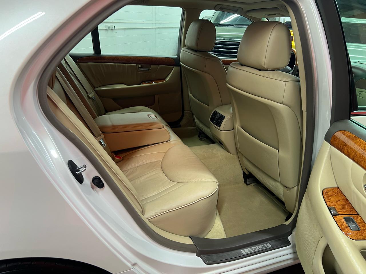 Lexus LS 430 Sedan 2005