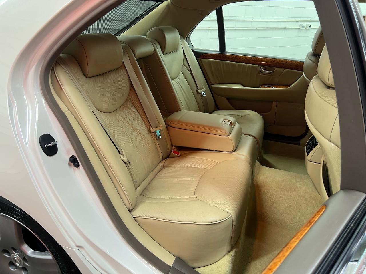 Lexus LS 430 Sedan 2005