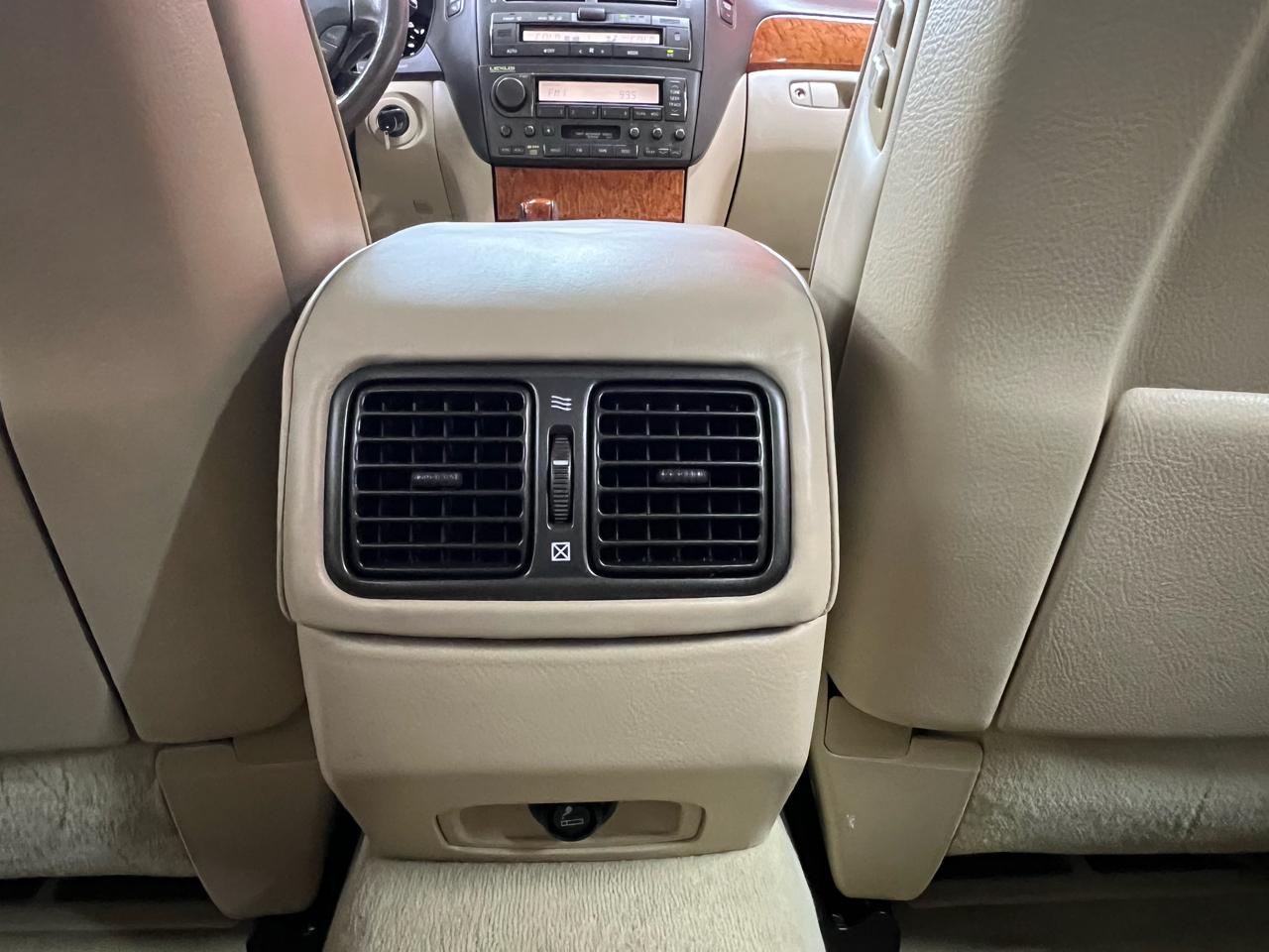 Lexus LS 430 Sedan 2005
