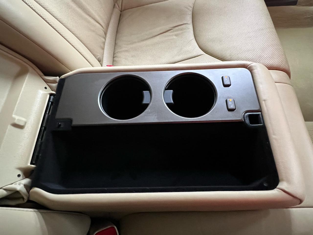 Lexus LS 430 Sedan 2005