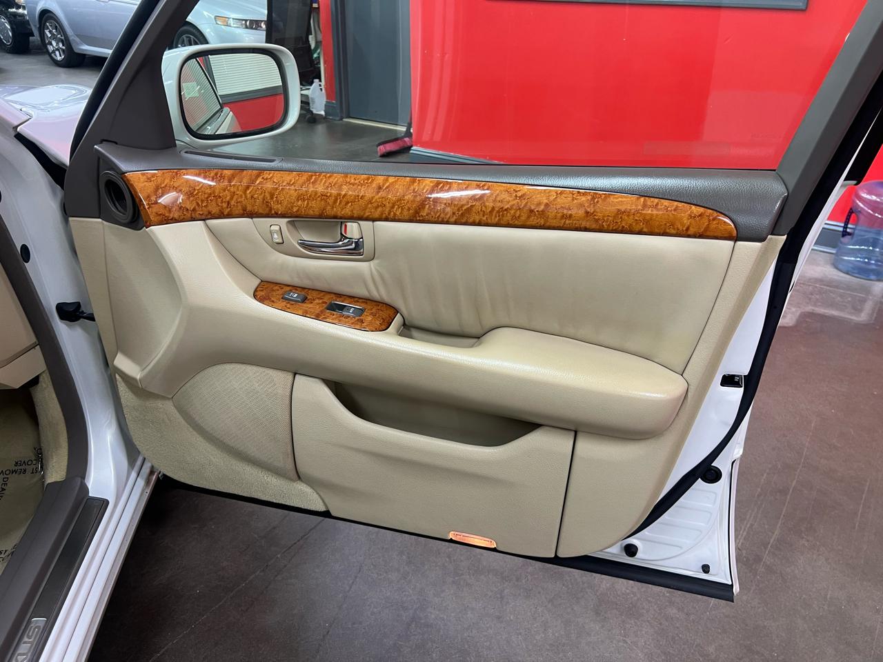Lexus LS 430 Sedan 2005