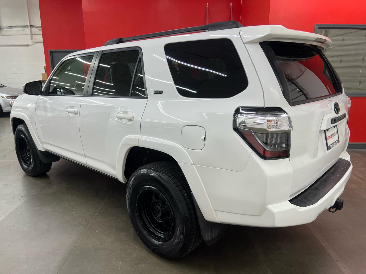 Toyota 4Runner SR5 4WD 2016