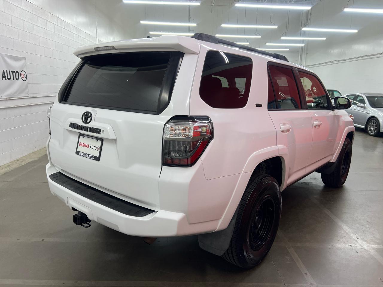 Toyota 4Runner SR5 4WD 2016