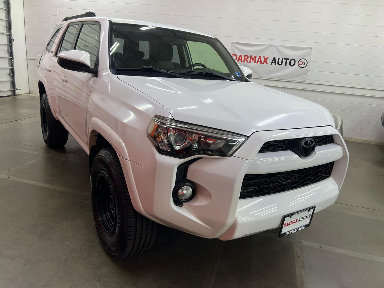 Toyota 4Runner SR5 4WD 2016
