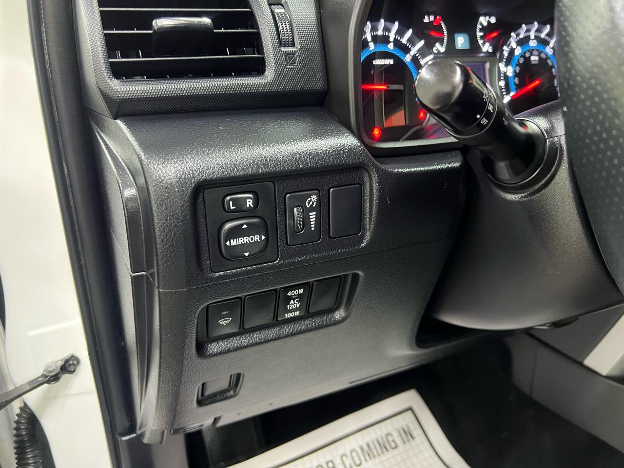 Toyota 4Runner SR5 4WD 2016