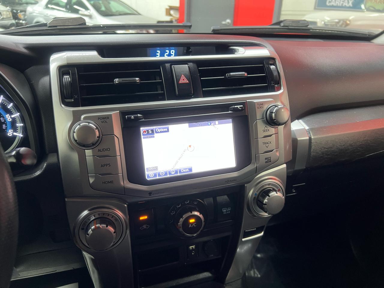 Toyota 4Runner SR5 4WD 2016