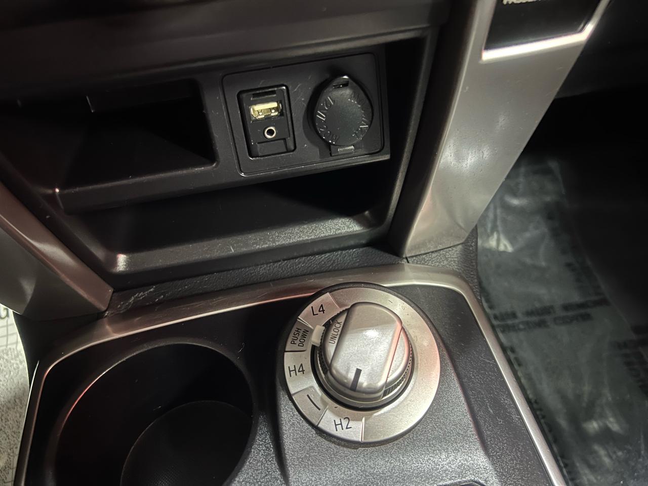 Toyota 4Runner SR5 4WD 2016