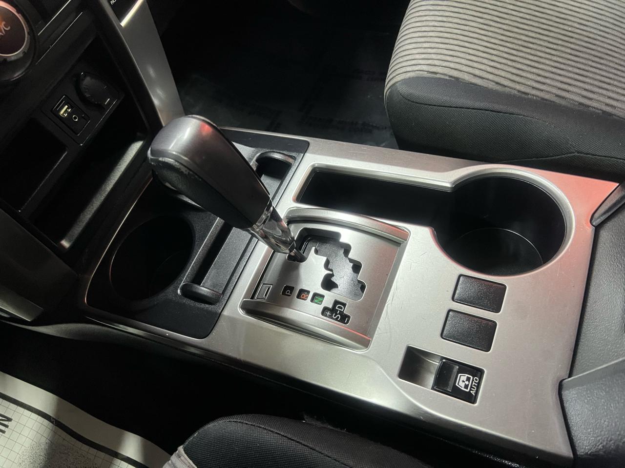 Toyota 4Runner SR5 4WD 2016