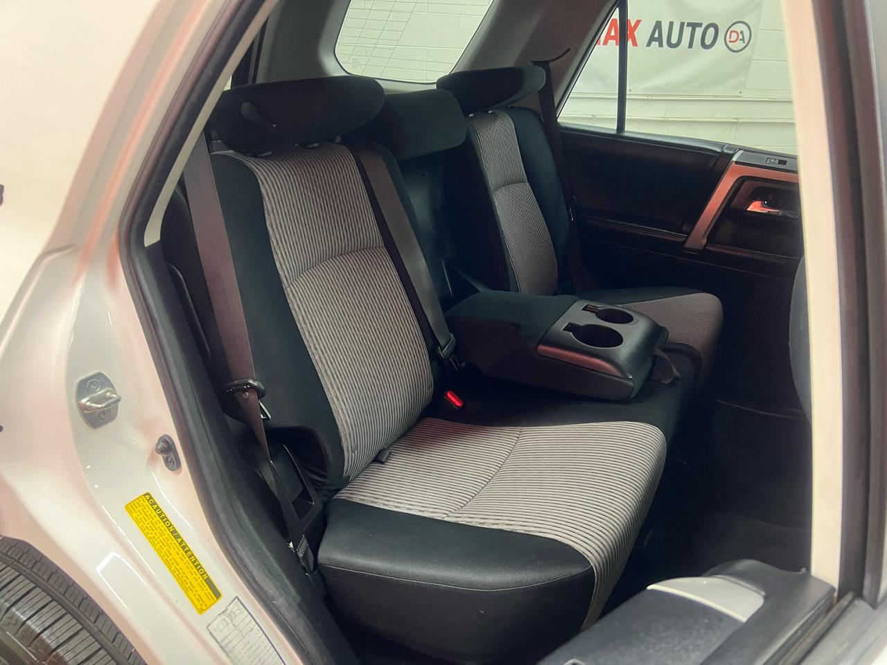 Toyota 4Runner SR5 4WD 2016