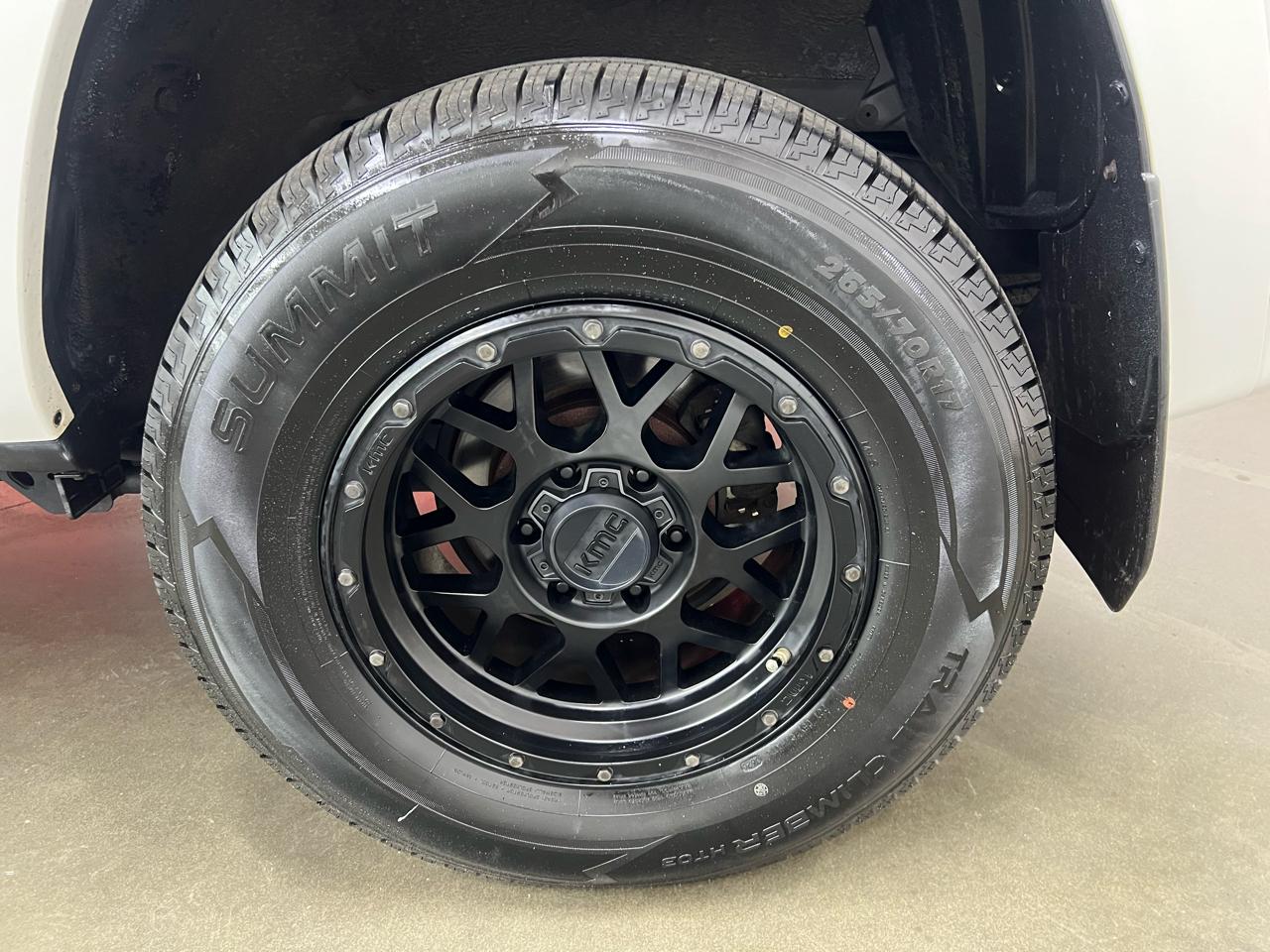 Toyota 4Runner SR5 4WD 2016