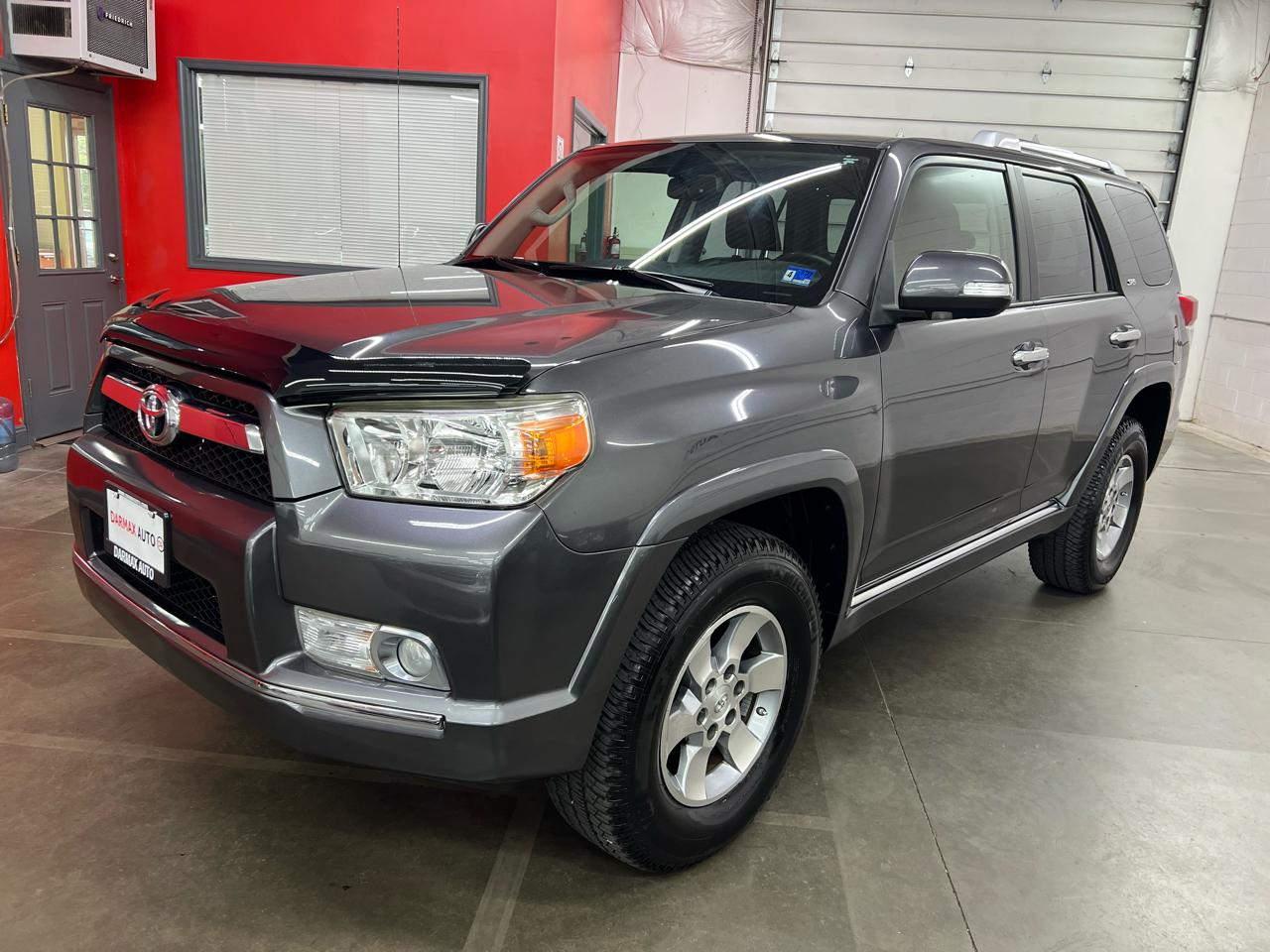 Toyota 4Runner SR5 4WD 2011