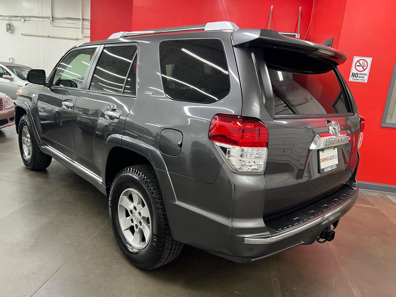 Toyota 4Runner SR5 4WD 2011
