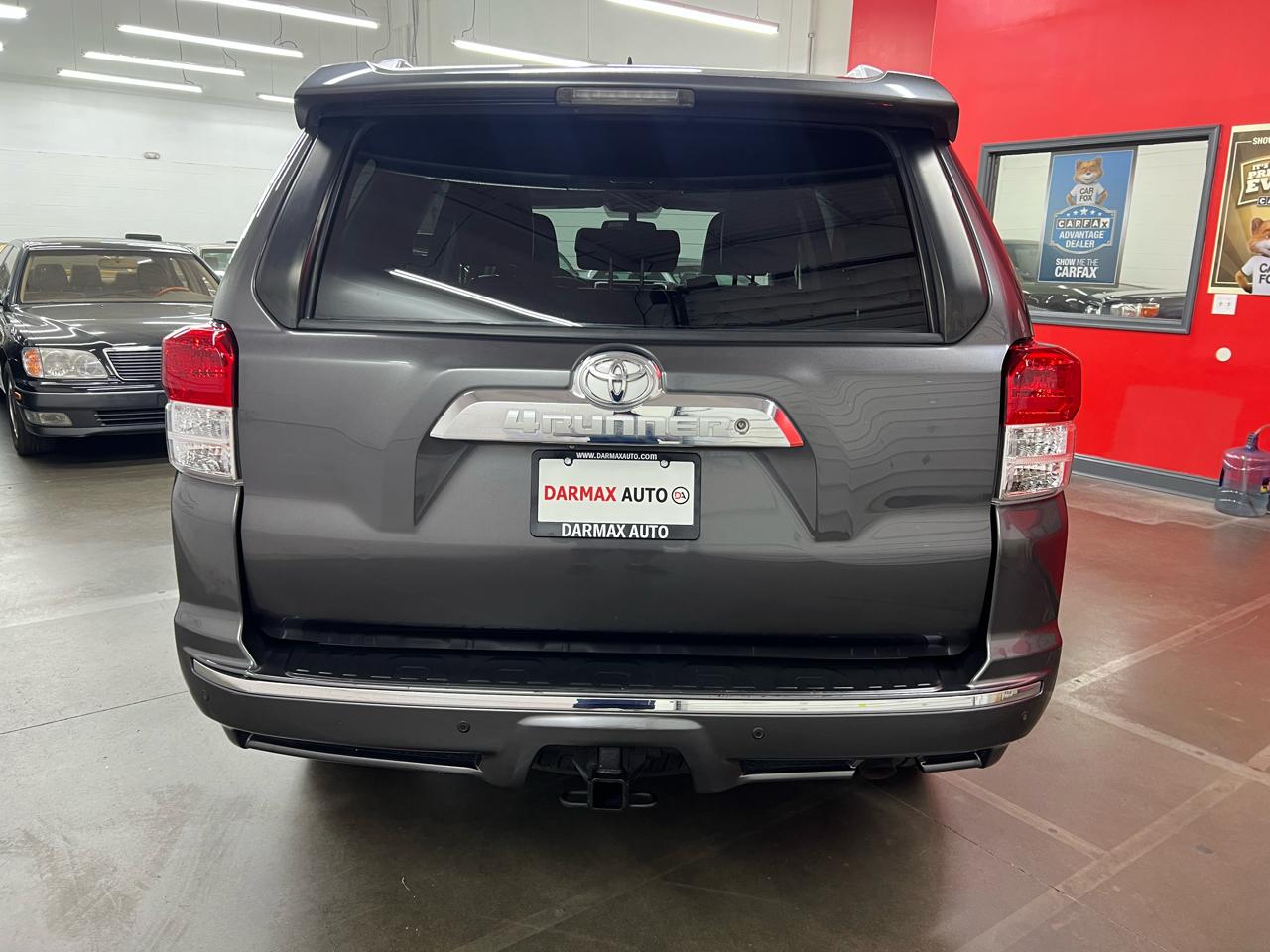 Toyota 4Runner SR5 4WD 2011