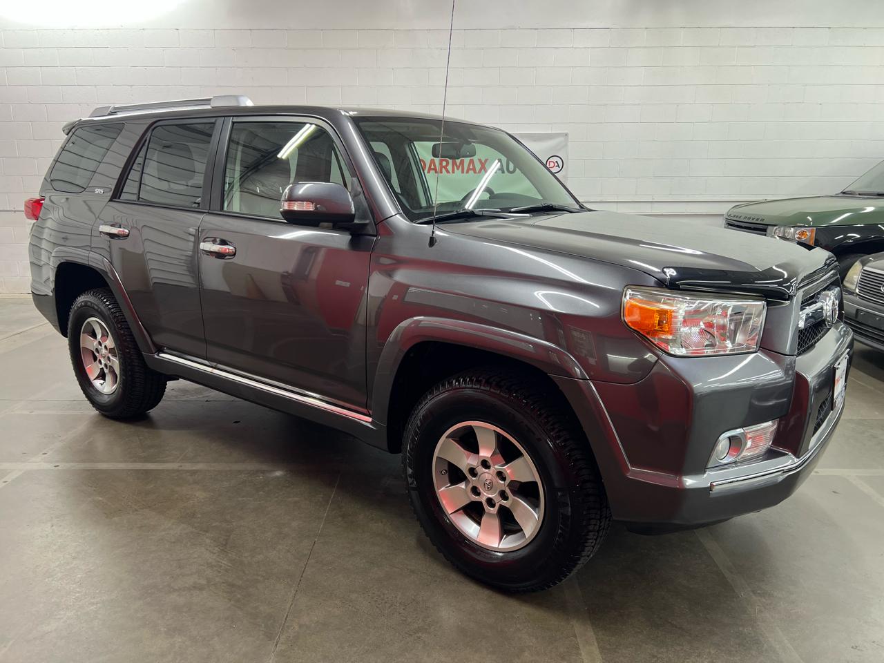 Toyota 4Runner SR5 4WD 2011