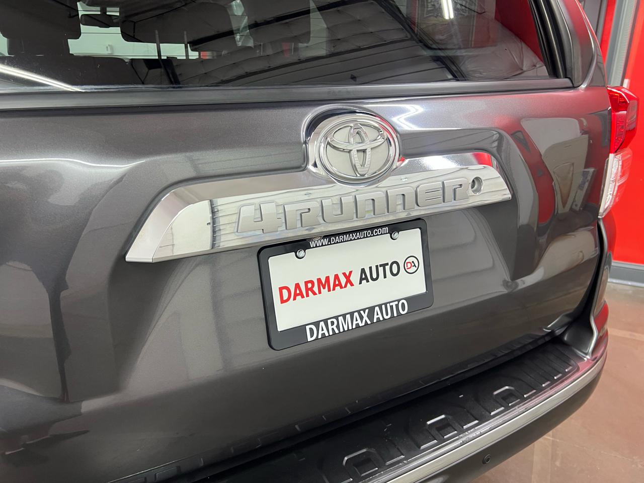Toyota 4Runner SR5 4WD 2011