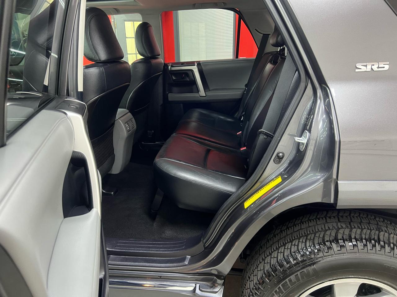 Toyota 4Runner SR5 4WD 2011