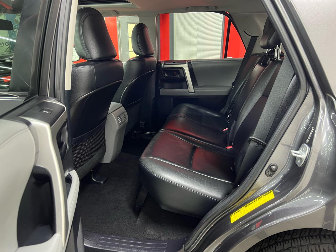 Toyota 4Runner SR5 4WD 2011