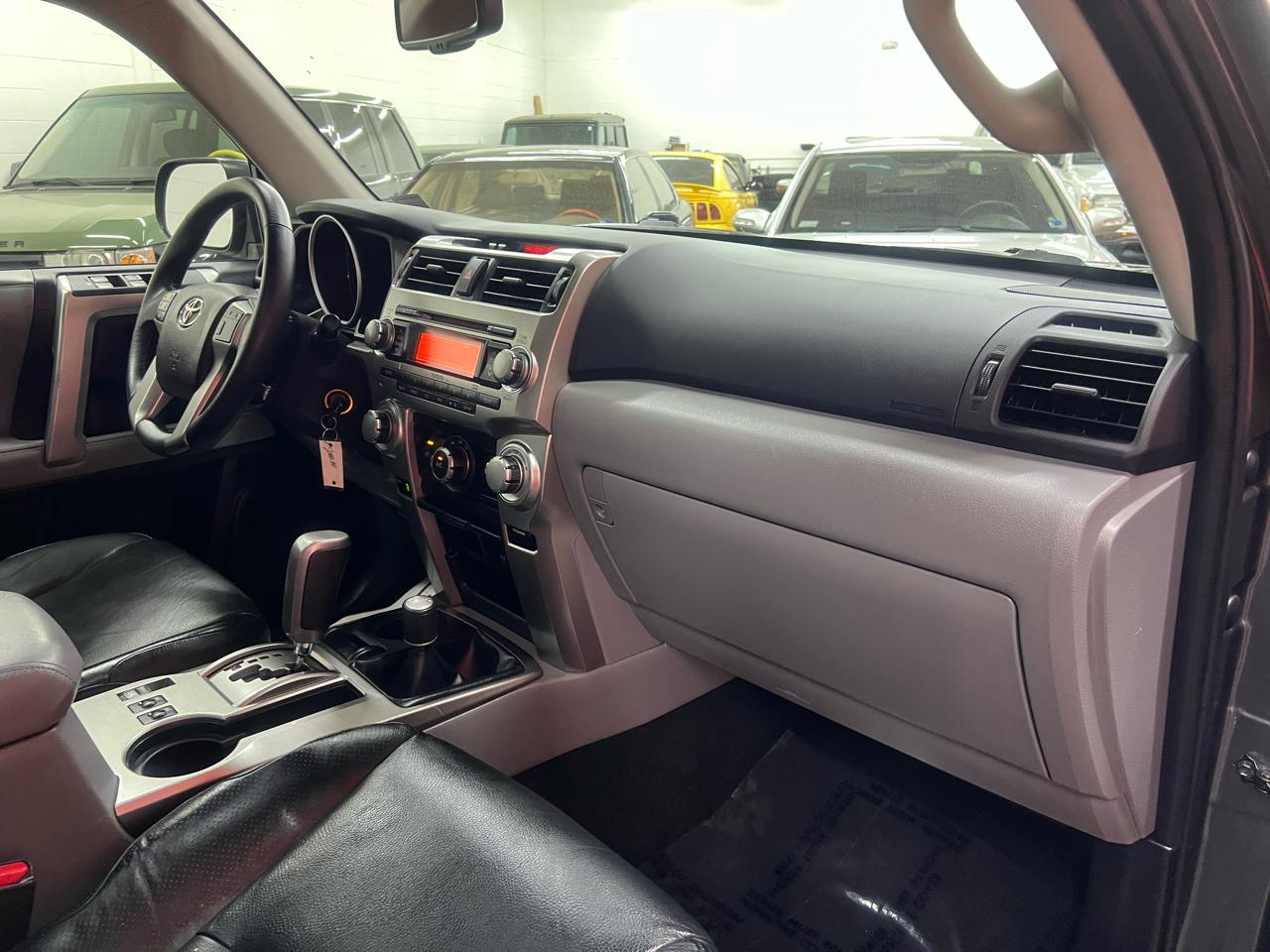 Toyota 4Runner SR5 4WD 2011