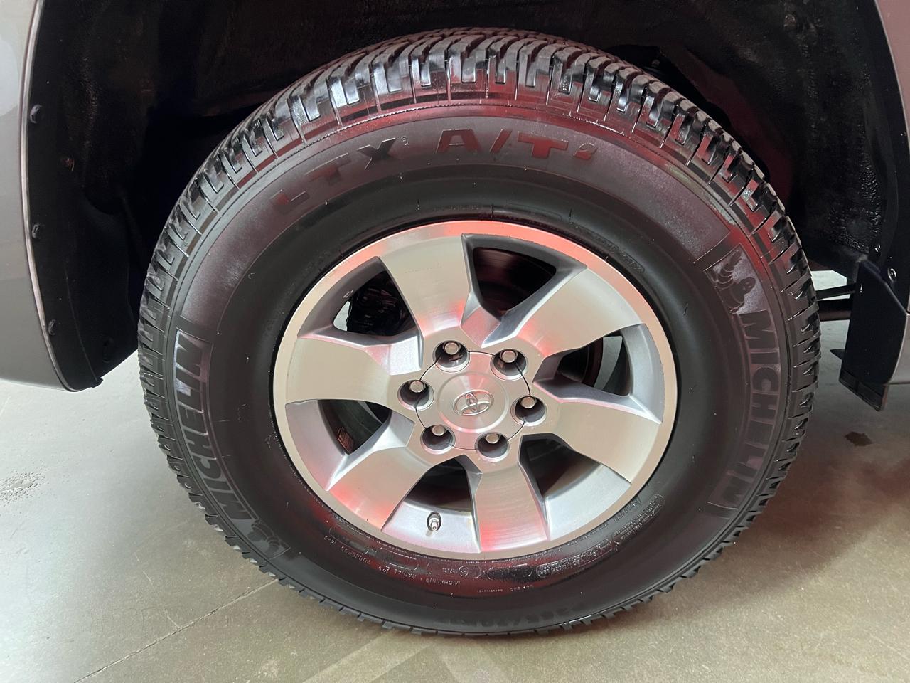 Toyota 4Runner SR5 4WD 2011