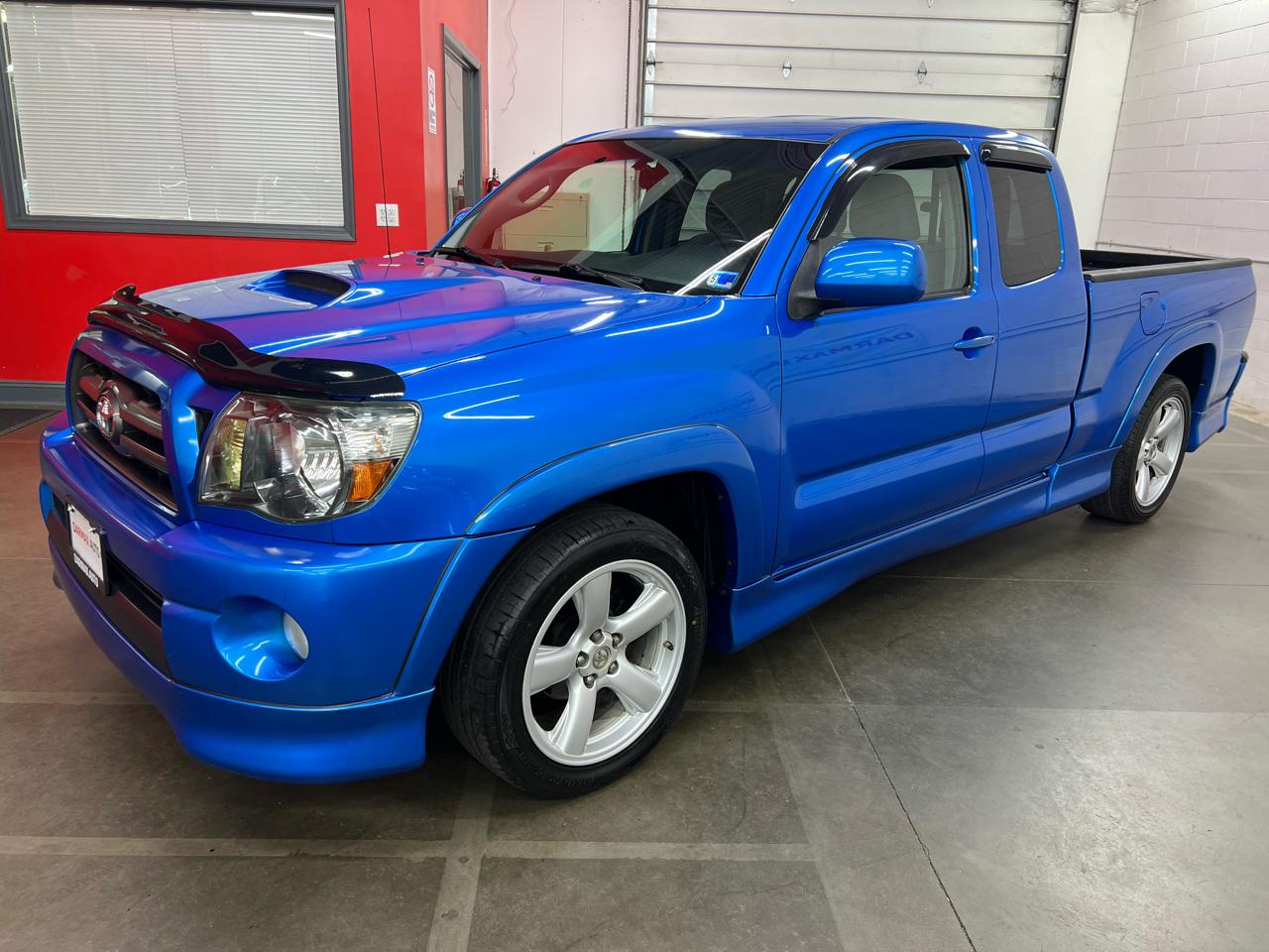 Toyota Tacoma X-Runner V6 2WD 2009