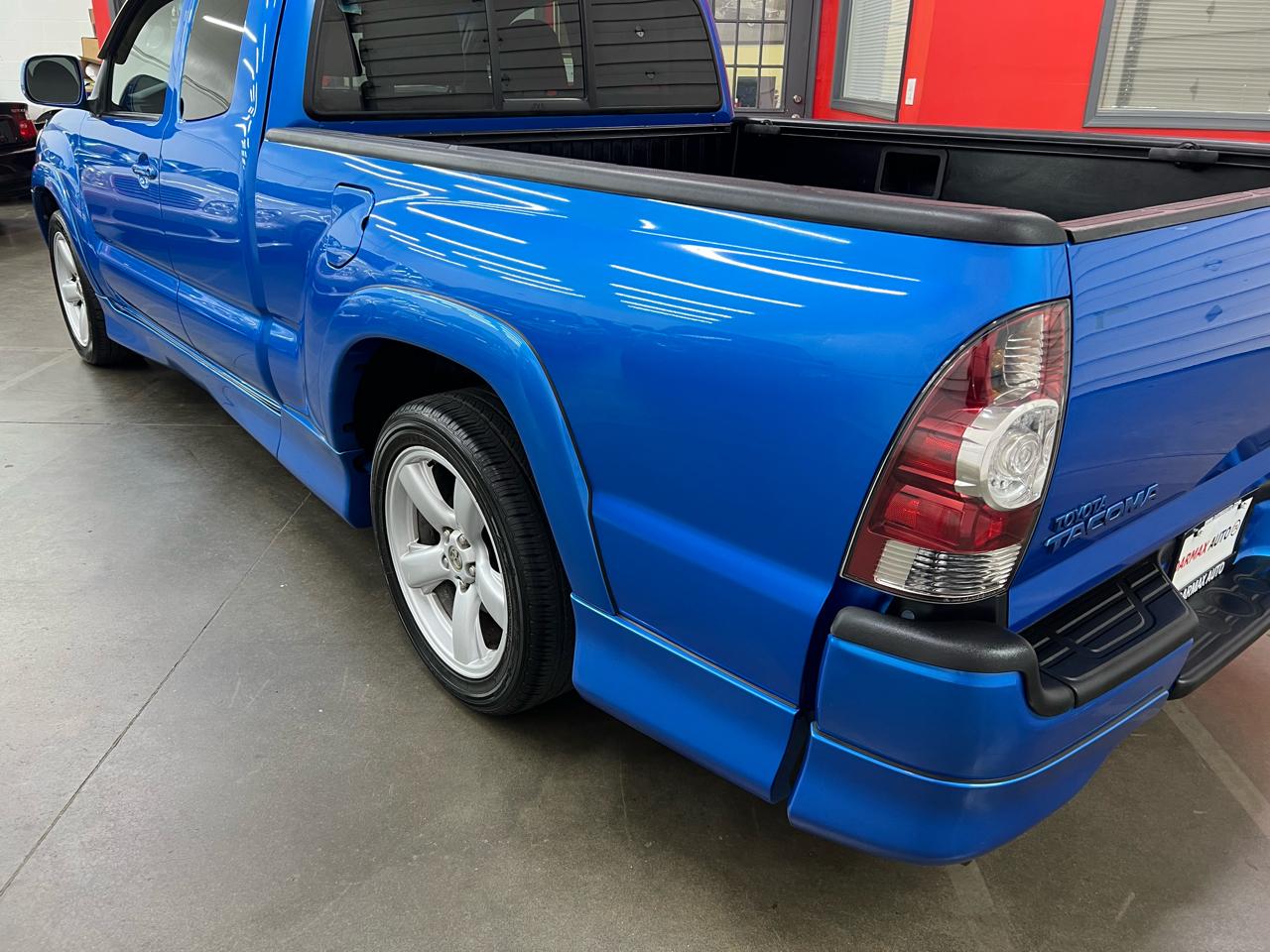 Toyota Tacoma X-Runner V6 2WD 2009