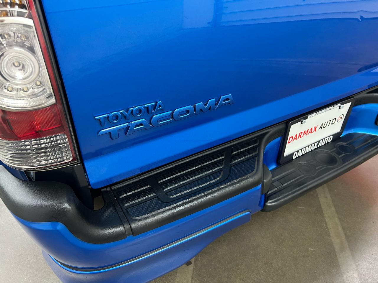 Toyota Tacoma X-Runner V6 2WD 2009